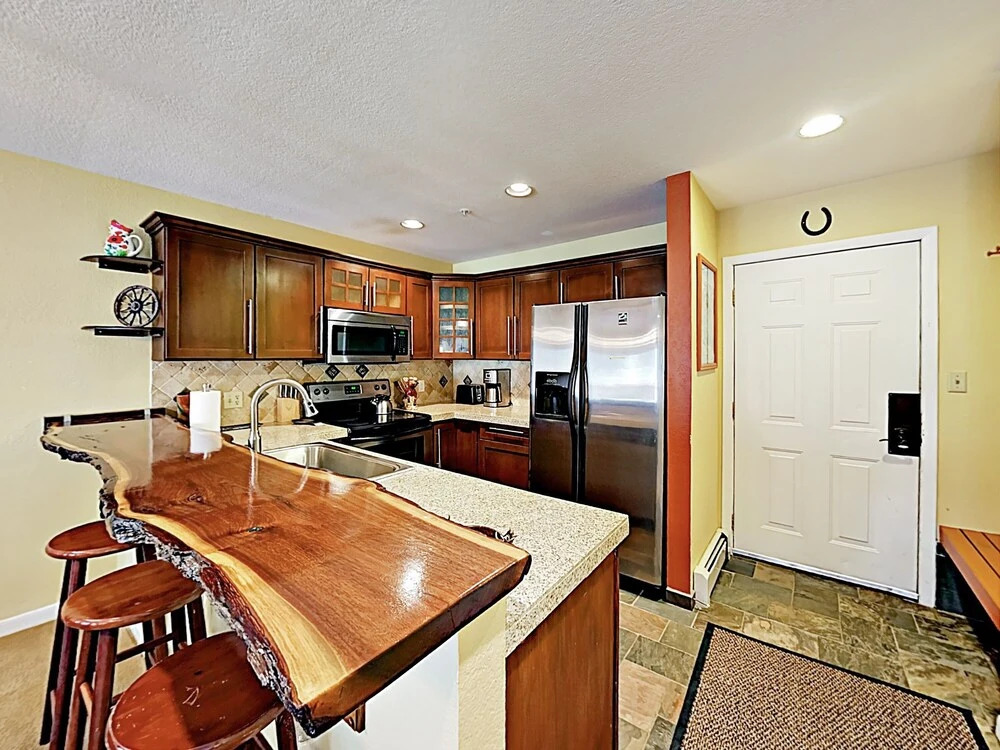 60 Dillon - 2 Br Condo
