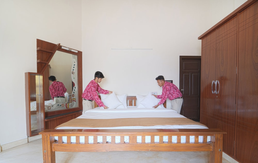 Alaya Stays Royal Valora 5BHK villa