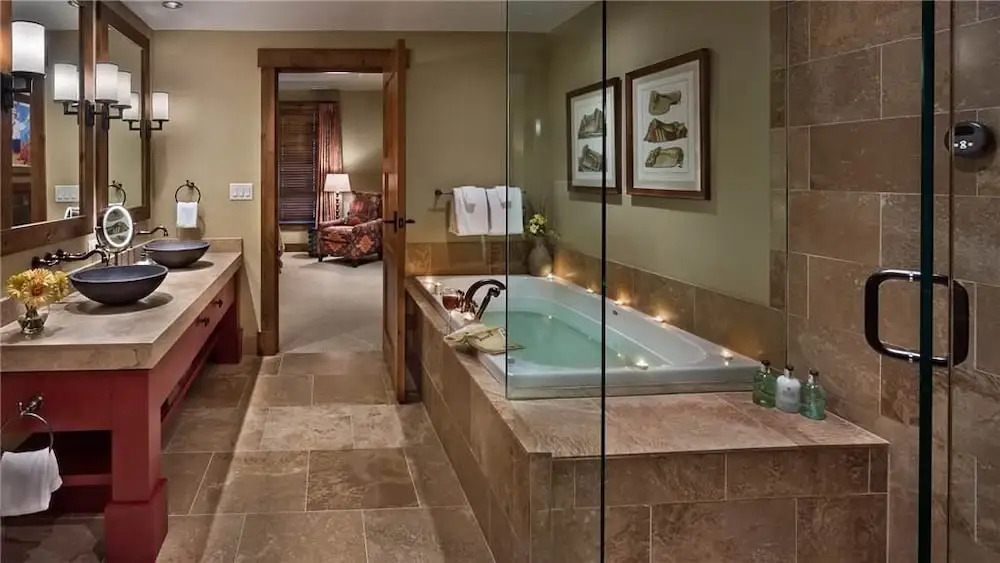 Moose Mountain 604 4 BedroomCondo By Moving Mountains