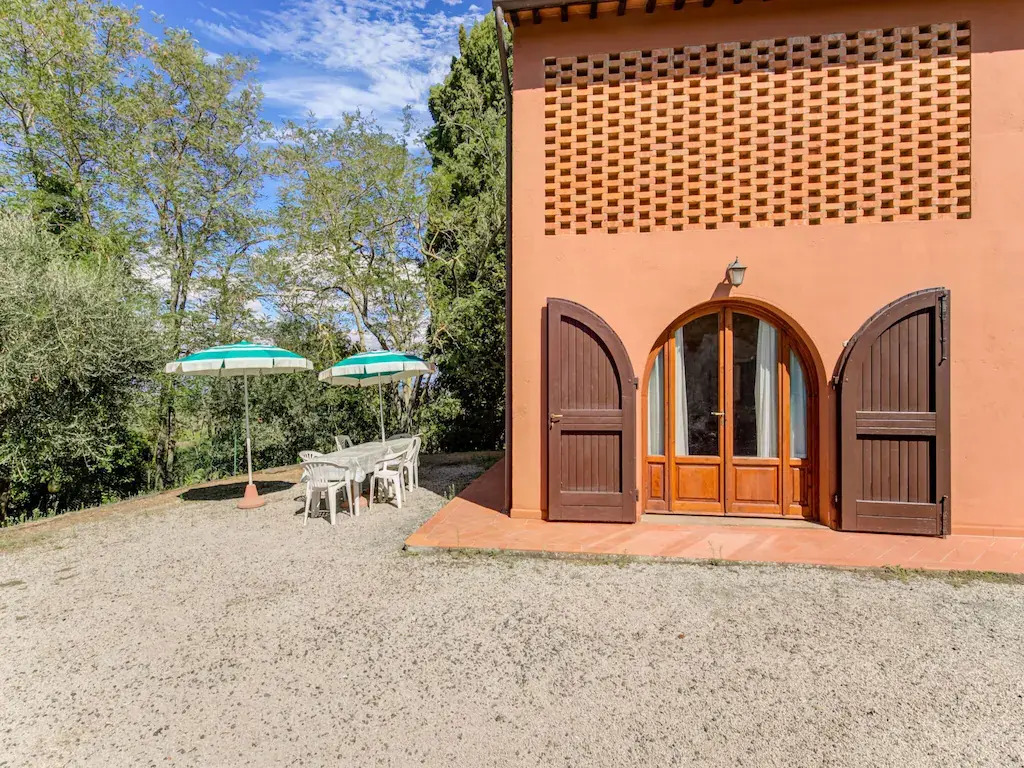 Pet-friendly Space With Pool