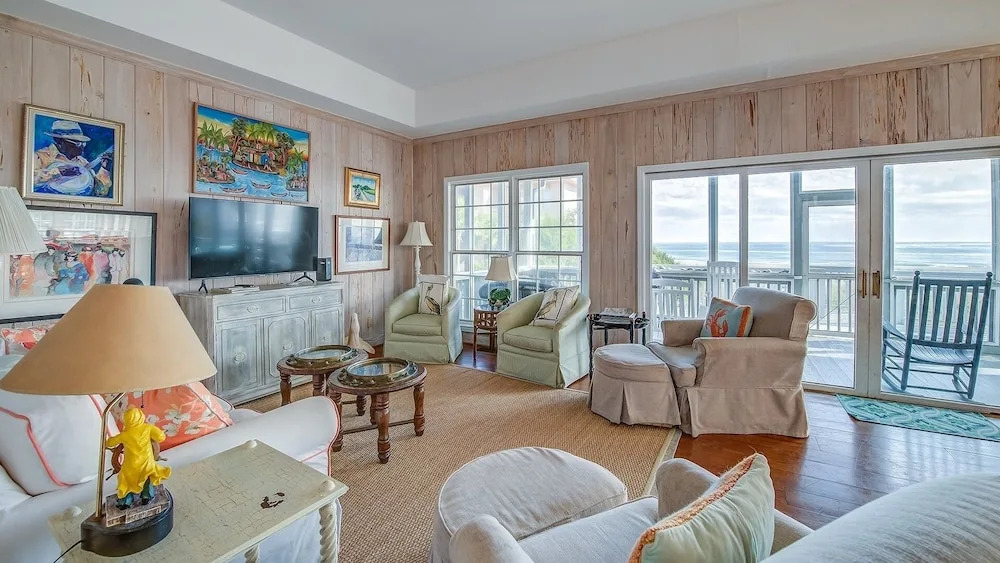 Beachfront Home With A Beautiful View 6 Bedroom Home by Peace Vacations