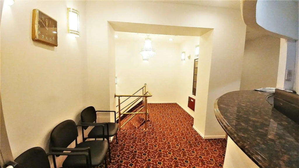 Kings Hotel Inc