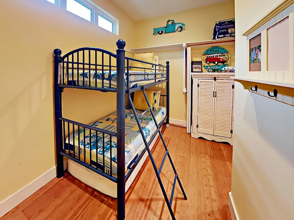 Banyan Beach House - Three Bedroom House