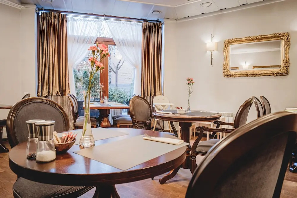 Hotel Solaris