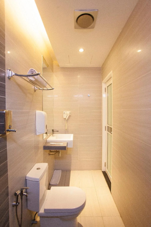 Orange Premier Hotel Taman Segar