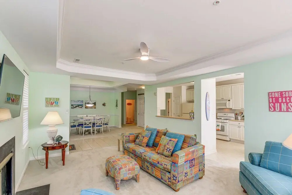 Pet-friendly Ocean View Condo w/ Community Perks!
