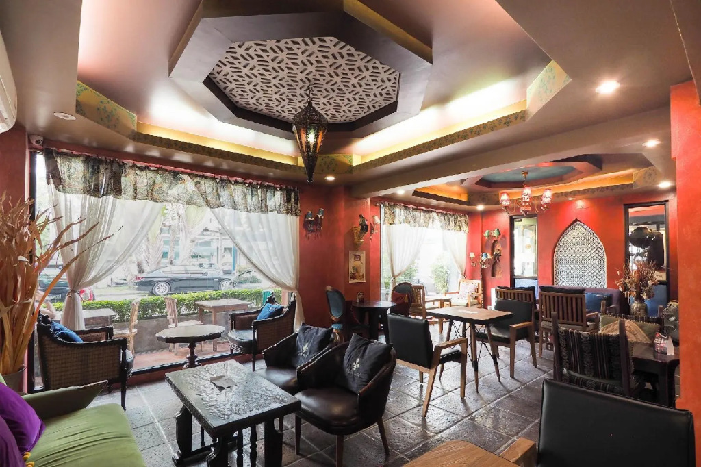 OYO 995 Blue Cafe Apartment