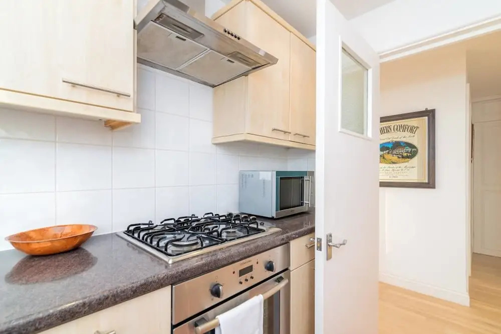 Perfect Central Location for 4 People in London