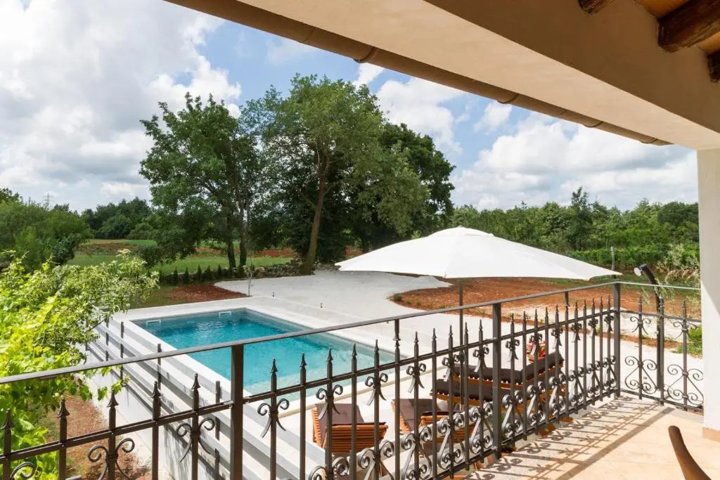 Holiday house Matija with a pool