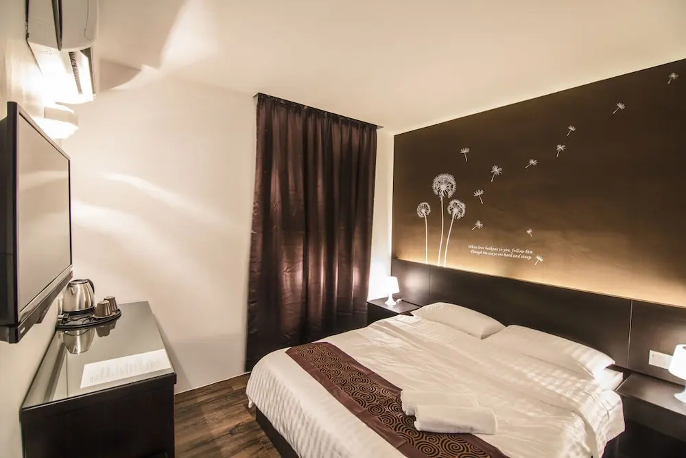 The Grace Hotel