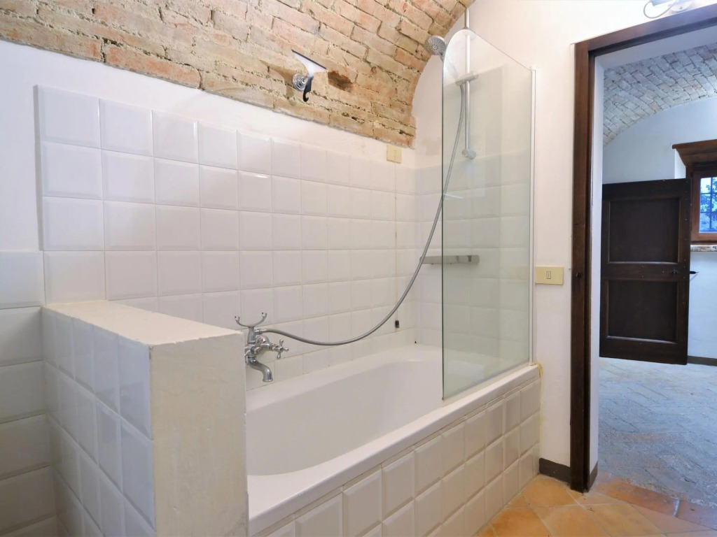 Cosy apartment in Mantignana with private terrace