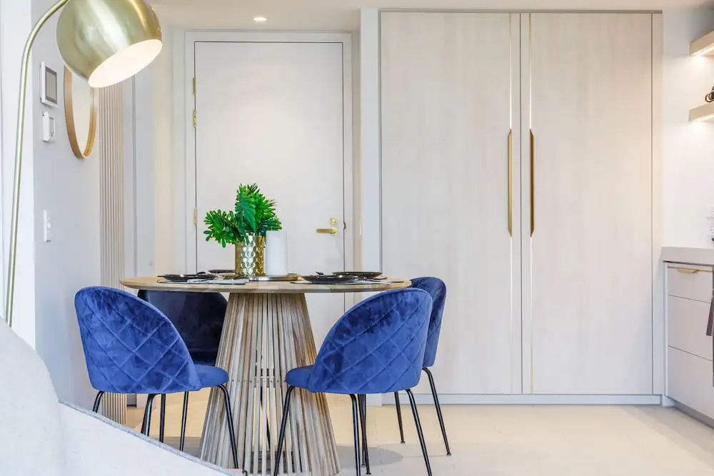 Exquisite 1 bedroom Parking Gym Pool Spa