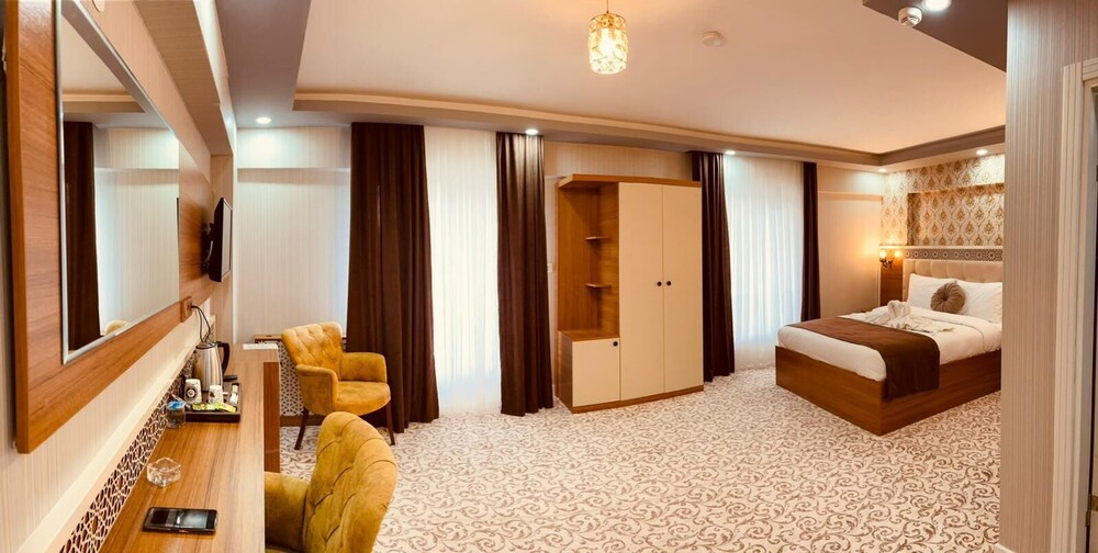 SiVAS LEON OTEL