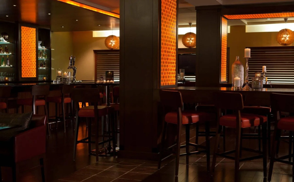 Renaissance Charlotte SouthPark Hotel