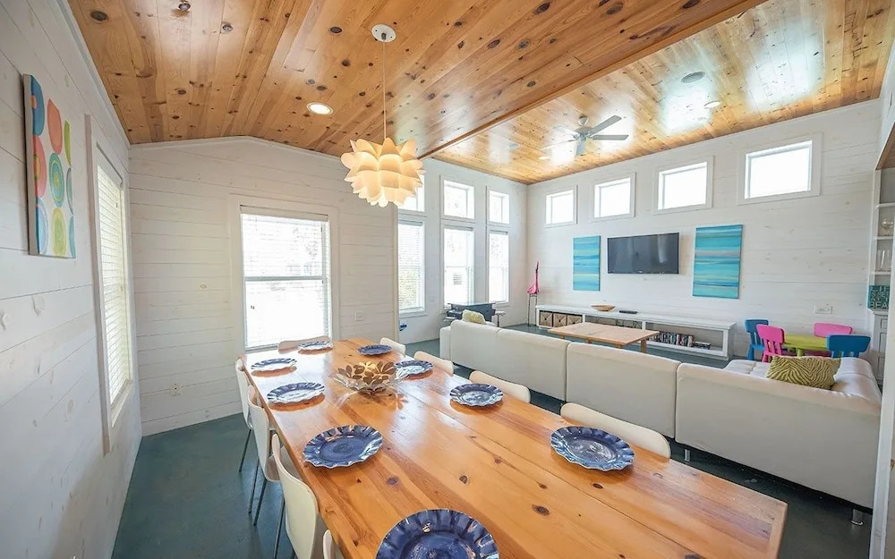 RePhil CanTina - 3 Br Home