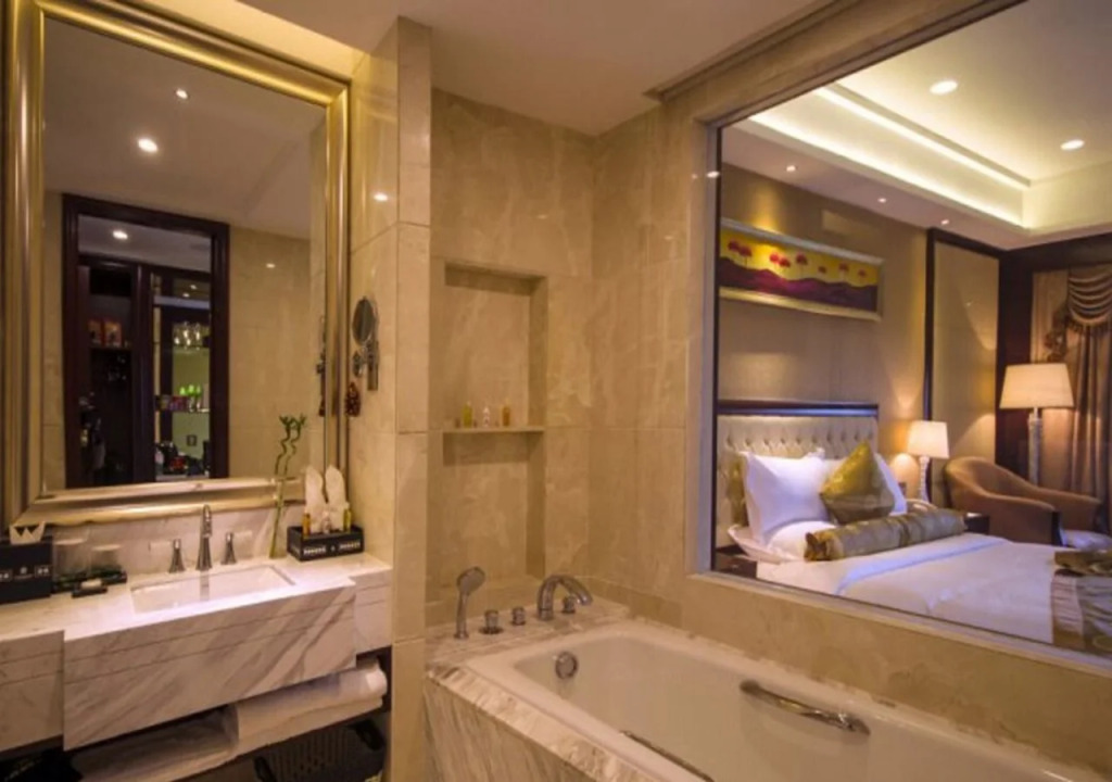 Taishan Jos Hotel