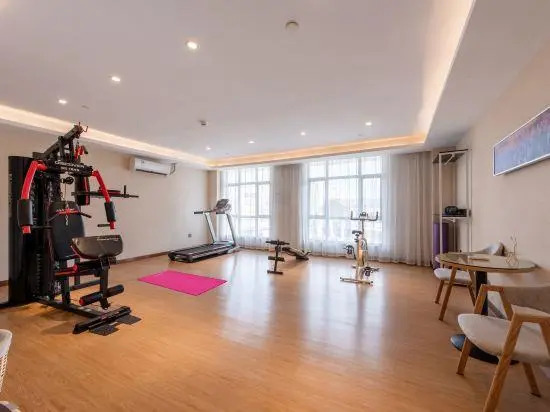 Lavande Hotel (Guangzhou South Railway Station, Hanxi Changlong Station)