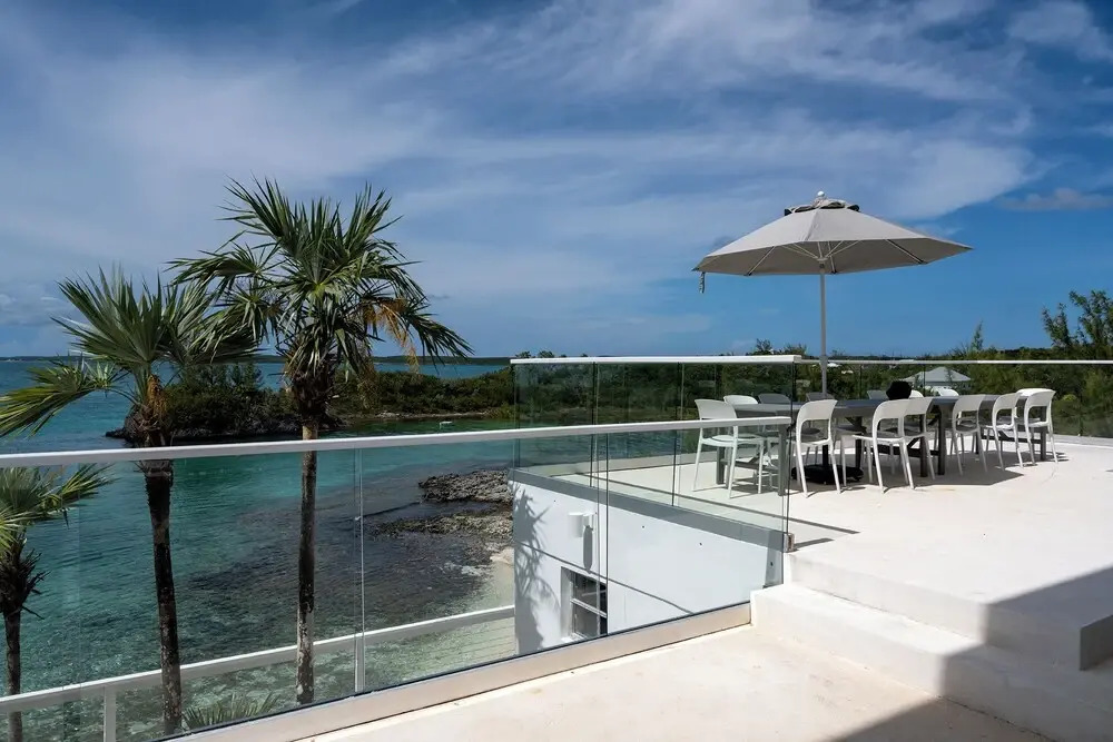 Modernized Beach House With Pool