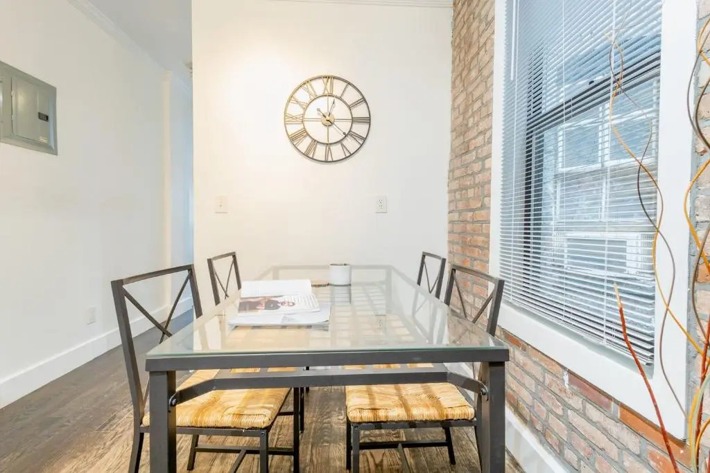 109-11 Amazing Best Value Spacious 2br NYC Apt