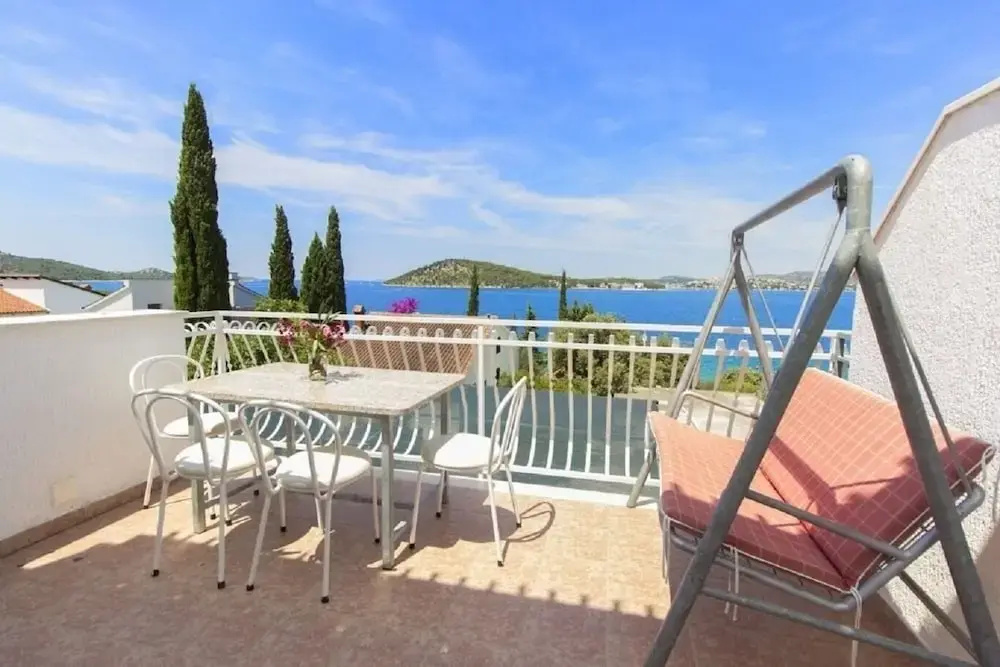 Milans - 25m From the Beach - A3