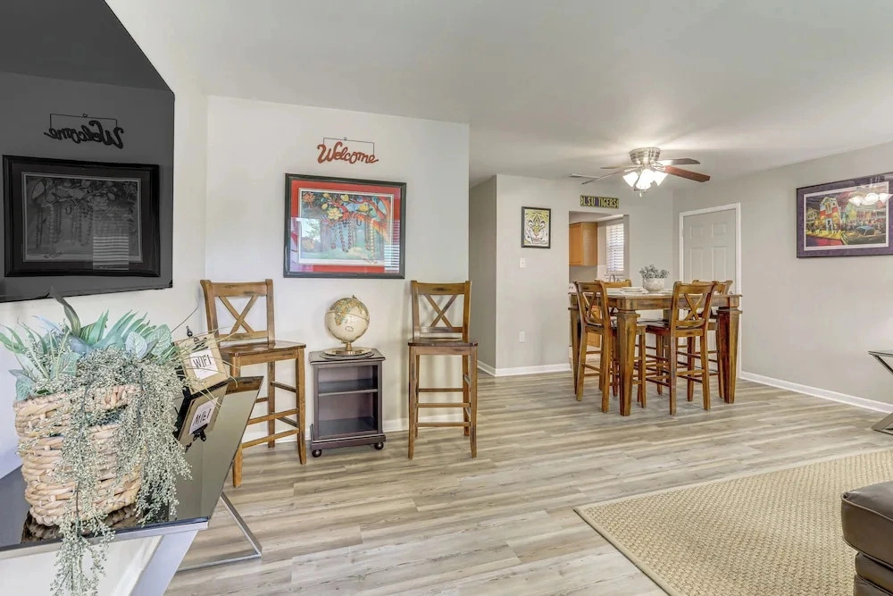 Tiger Town Retreat: Spacious Home for Groups