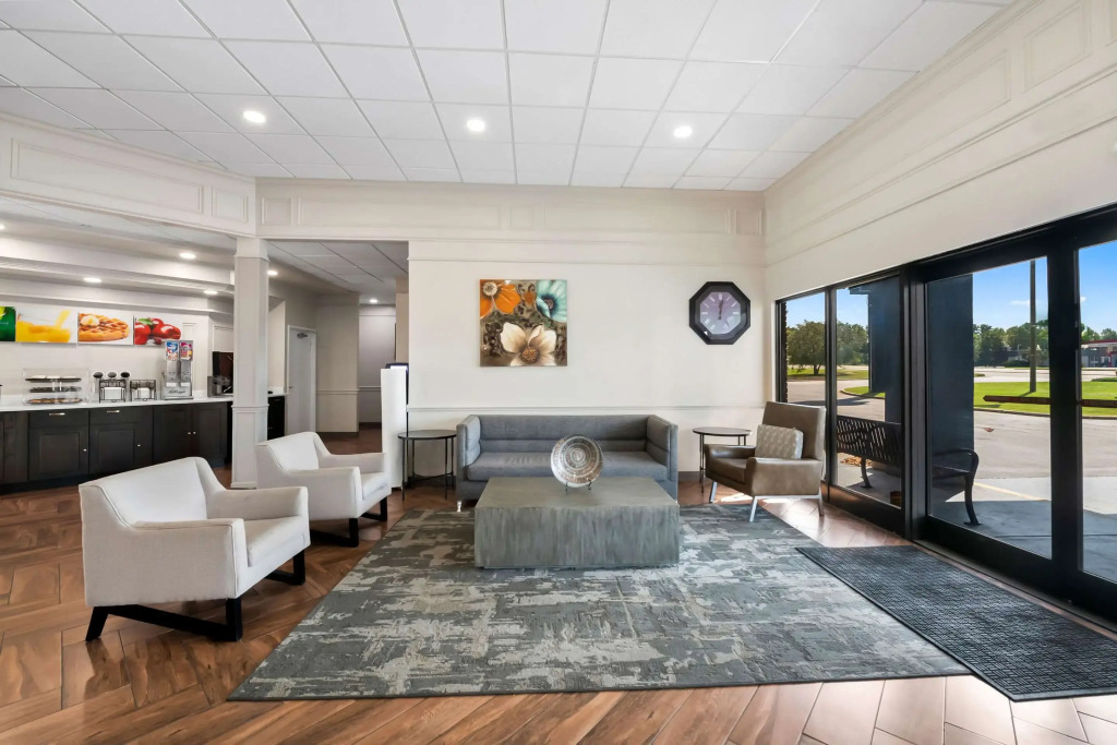 Quality Inn & Suites Fayetteville I-95