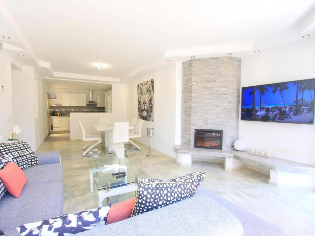 1093 modern beach apartment , huge terrace , bbq