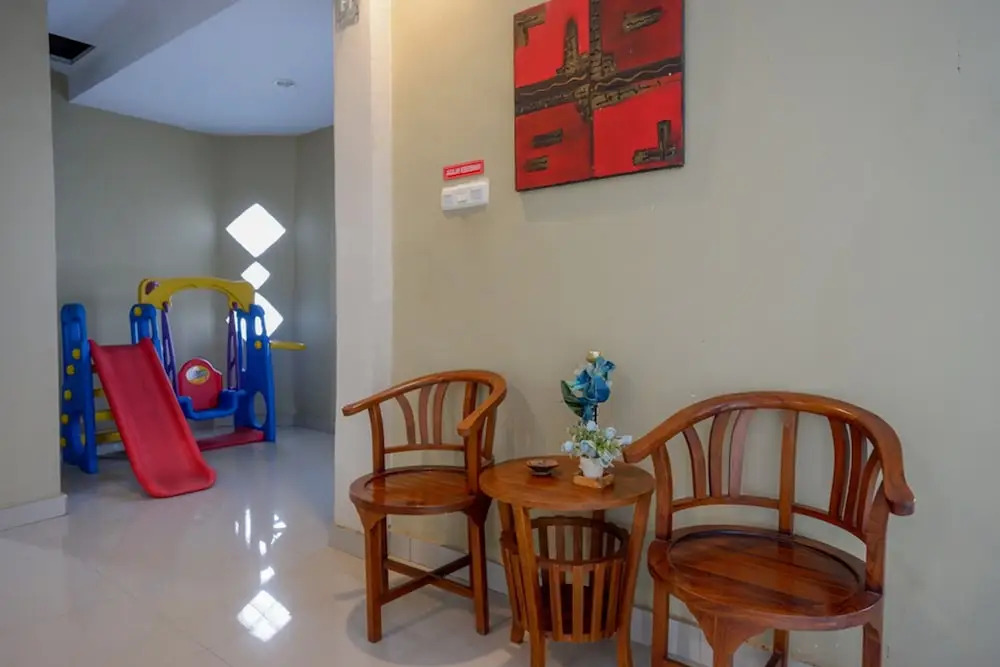 RedDoorz @ Jalan Jenderal Sudirman Palopo