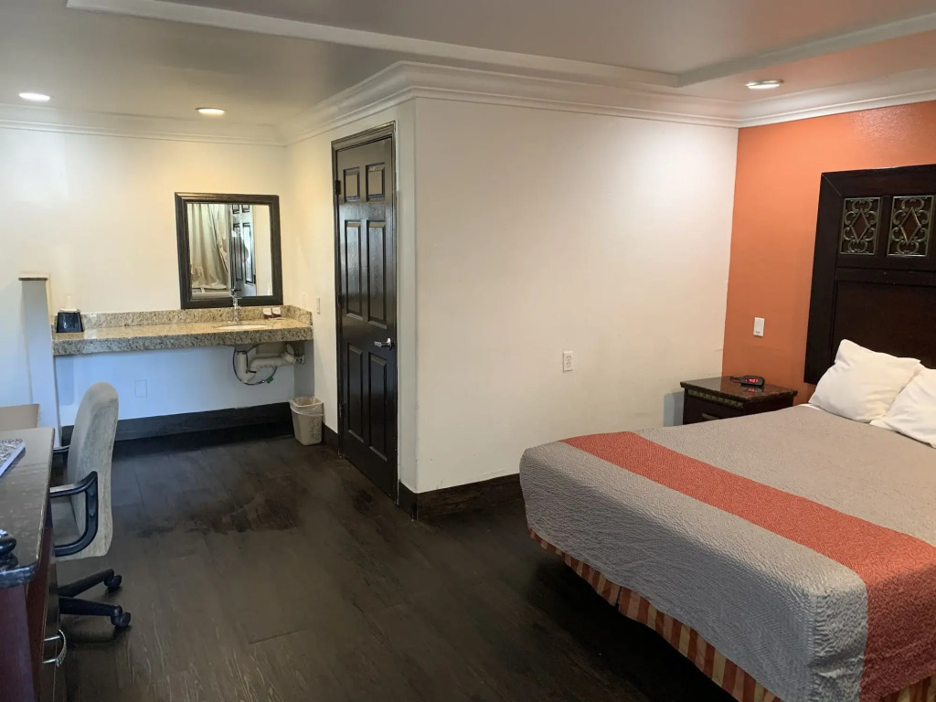 Santa Fe Inn Los Angeles