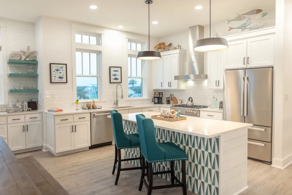 700 Sunrise Ave 4 Bedroom Home