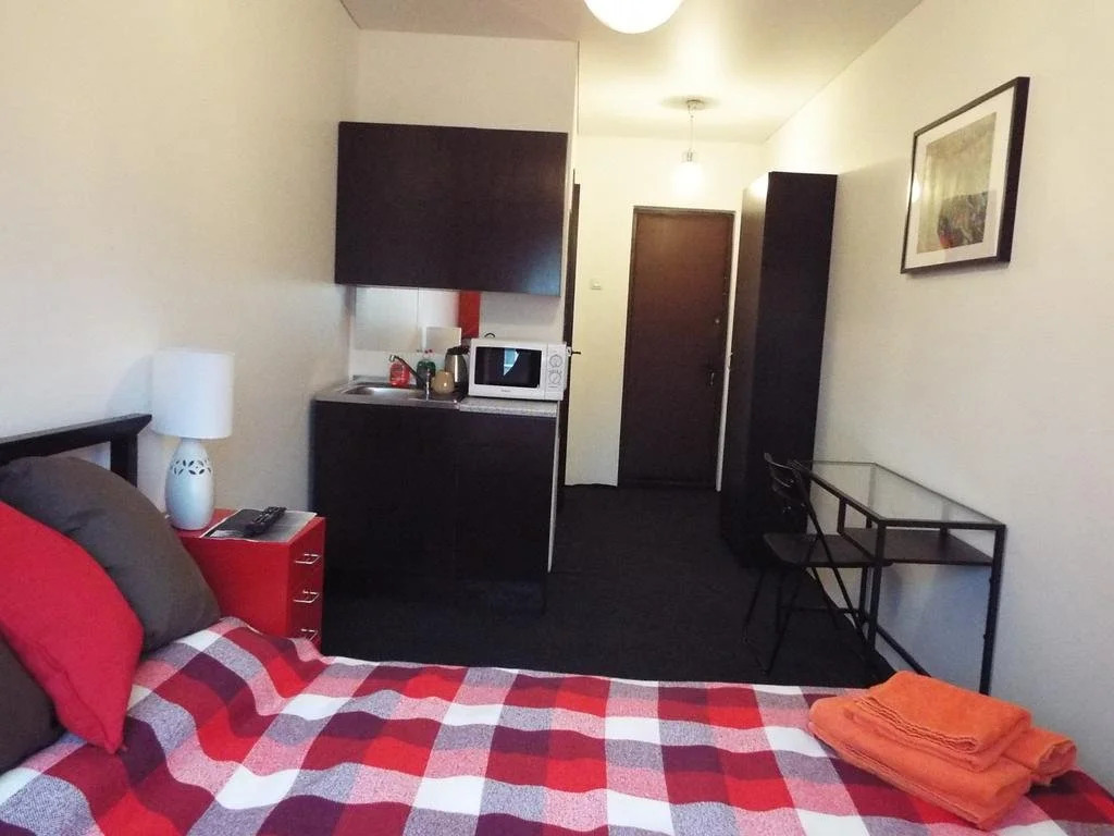 V&V Hostel
