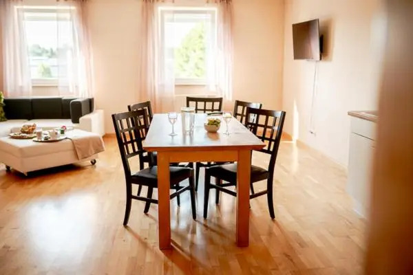 Hotel Donau-Ries & Restaurante Delphi