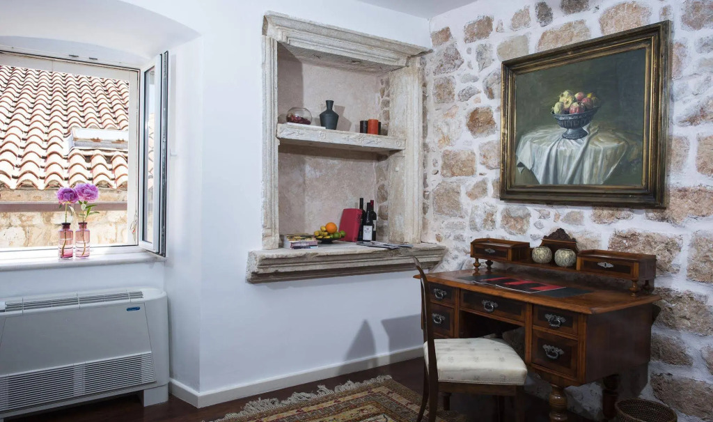 Villa Mirabilis, stunning superior villa, Dubrovnik Old Town