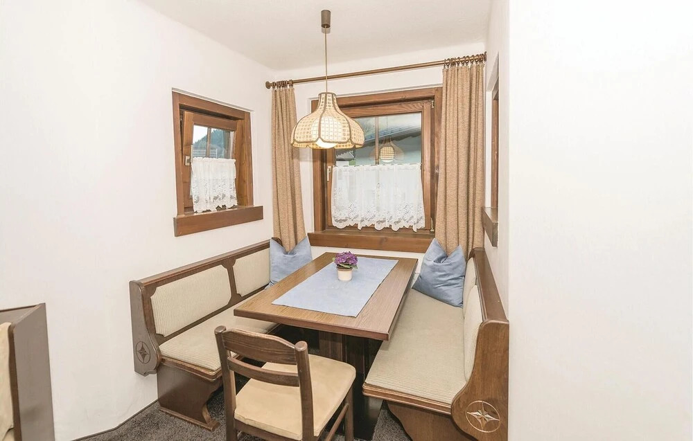 Beautiful Apartment in Rauris With 2 Bedrooms and Wifi