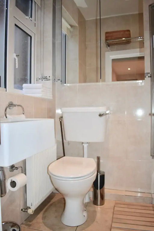 Newly Refurbished 2 Bedroom Terraced House in Dublin