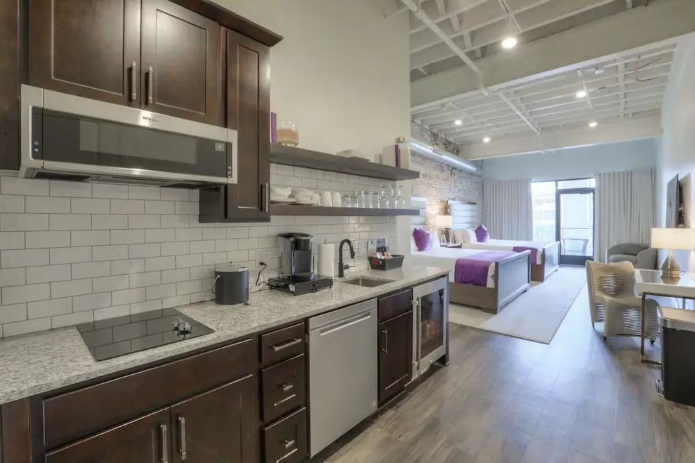 Studio 154 Hotel