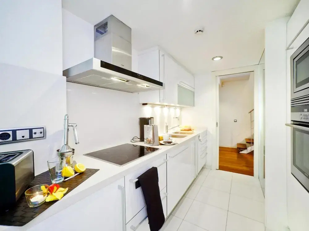 Victoria City Center 2 Downtown Luxury Duplex