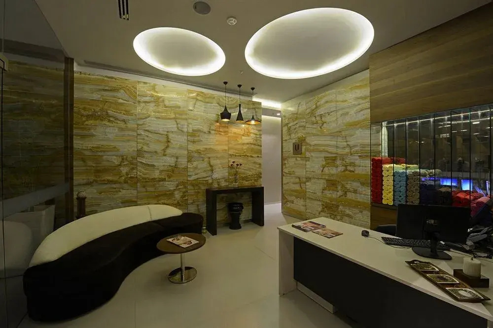 Caspia Hotel