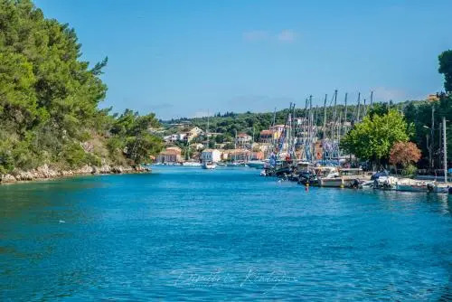 Paxos Fairytales Lovenest 2