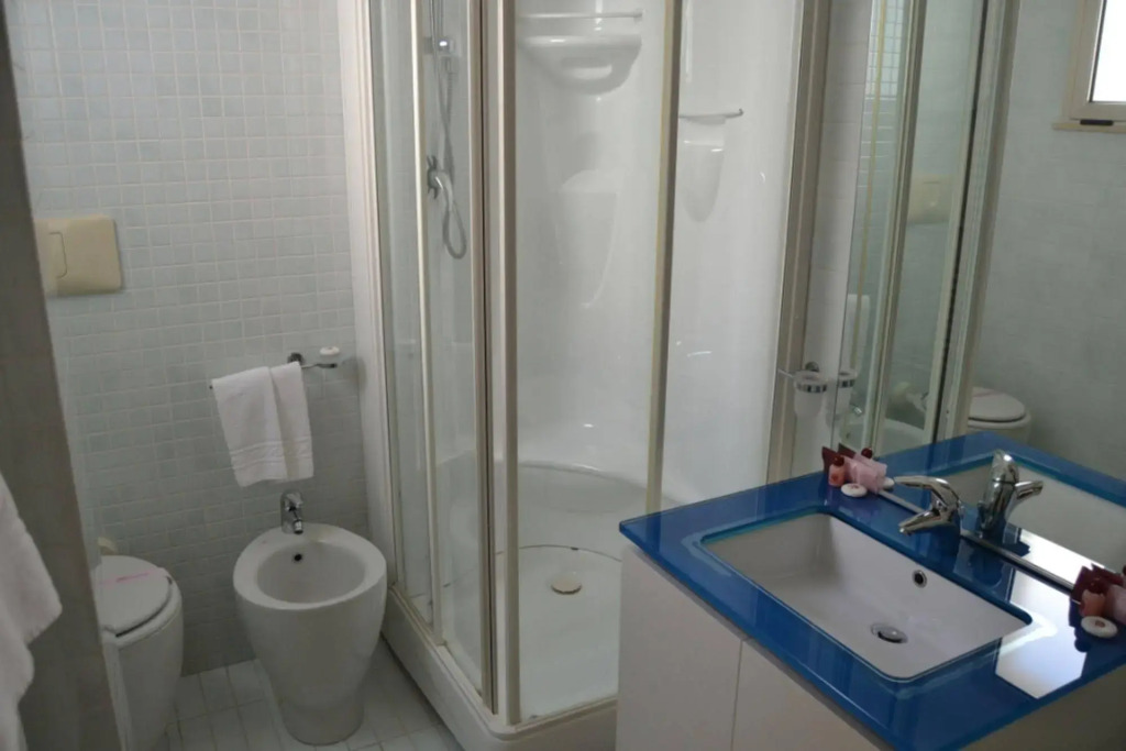 Piccadilly Hotel