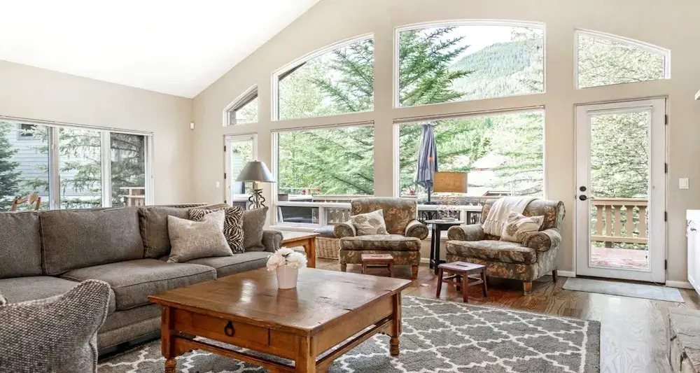 5025 Main Gore Place 4 Bedroom Condo by RedAwning