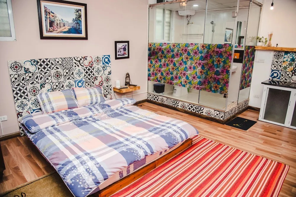 Hanah's Tiny Hanoi Homestay