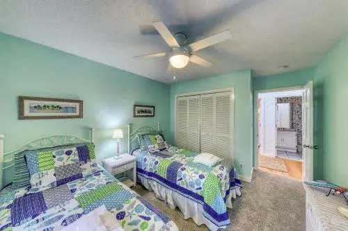 Red Bay 370