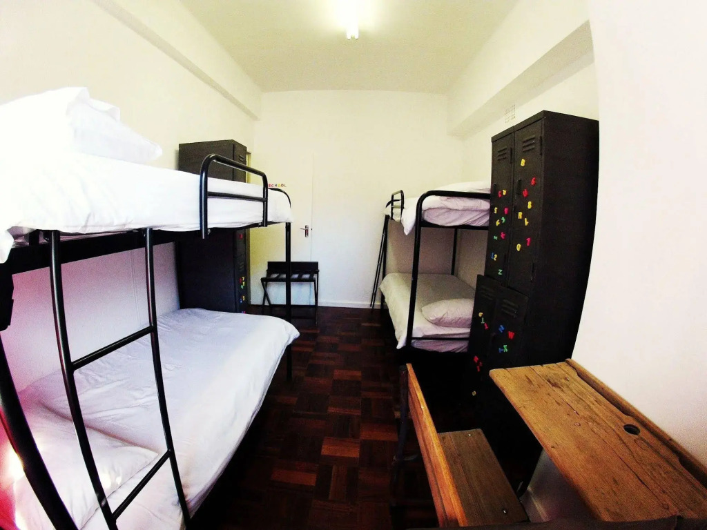 HomeBase Cape Town Backpackers - Hostel
