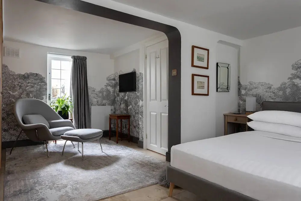Molyneux Street II by Onefinestay