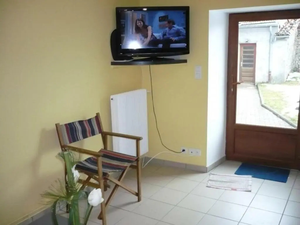 Gîte confortable, animaux admis, proche ski et randonnées - FR-1-496-199