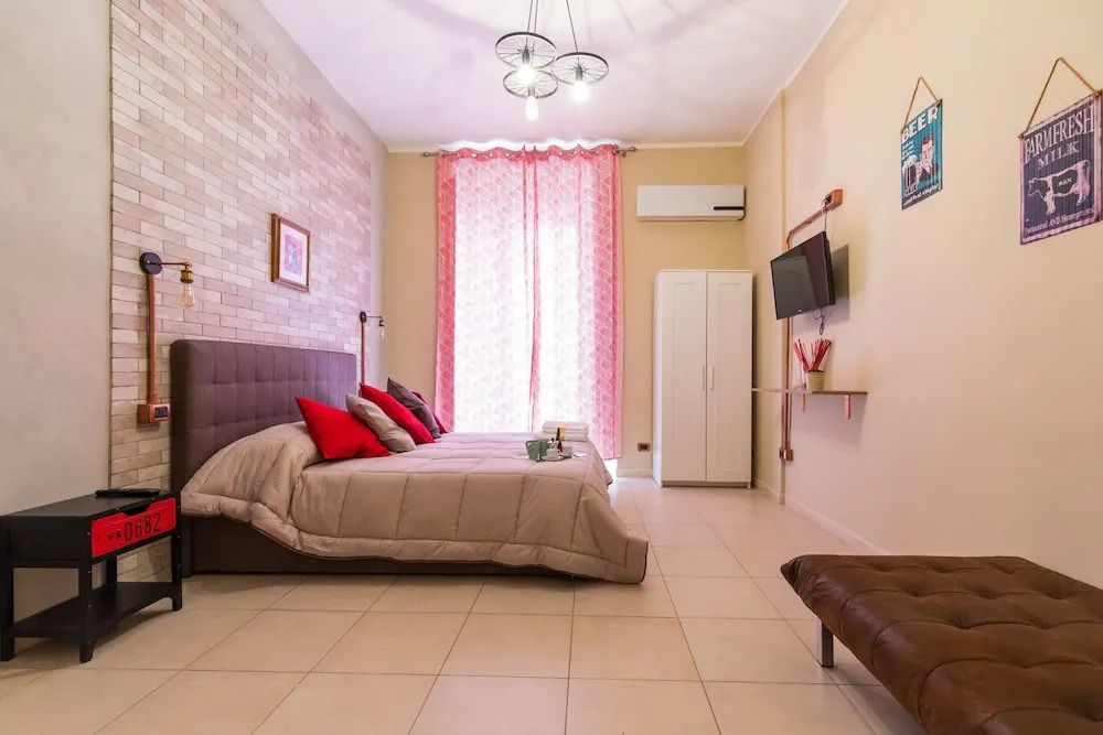 Mamas apartment & deluxe rooms
