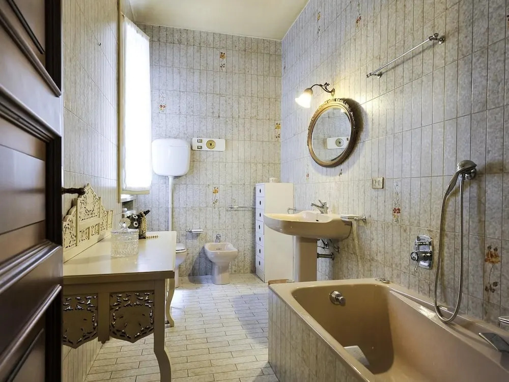 Strada Maggiore Apartment