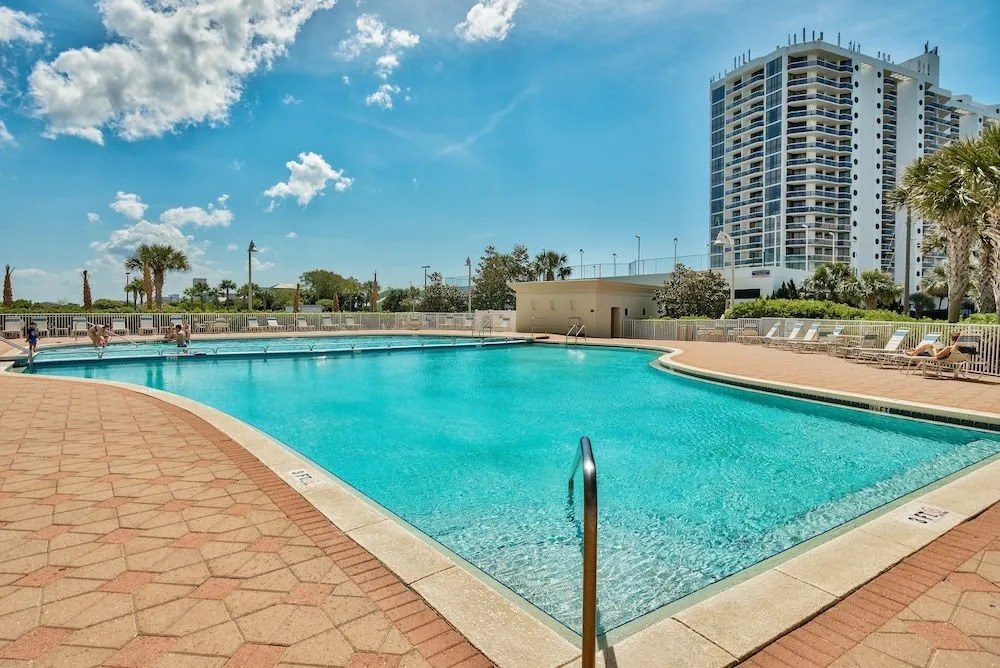 Seascape Penthouse #2309 - 3 Br condo by RedAwning