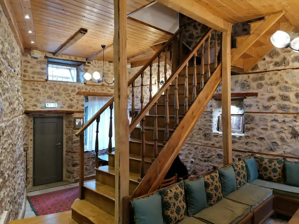 RiverBed Traditional Guest House